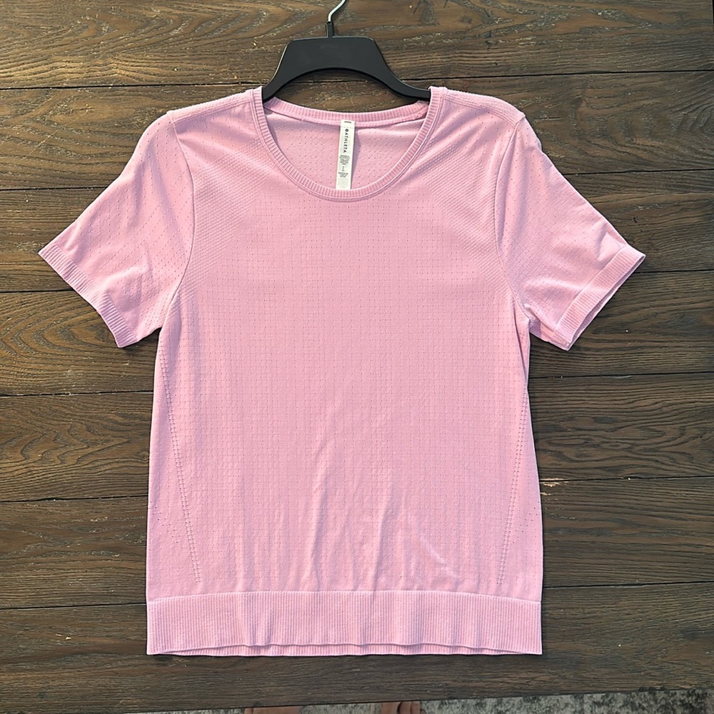 Athleta In Motion tee